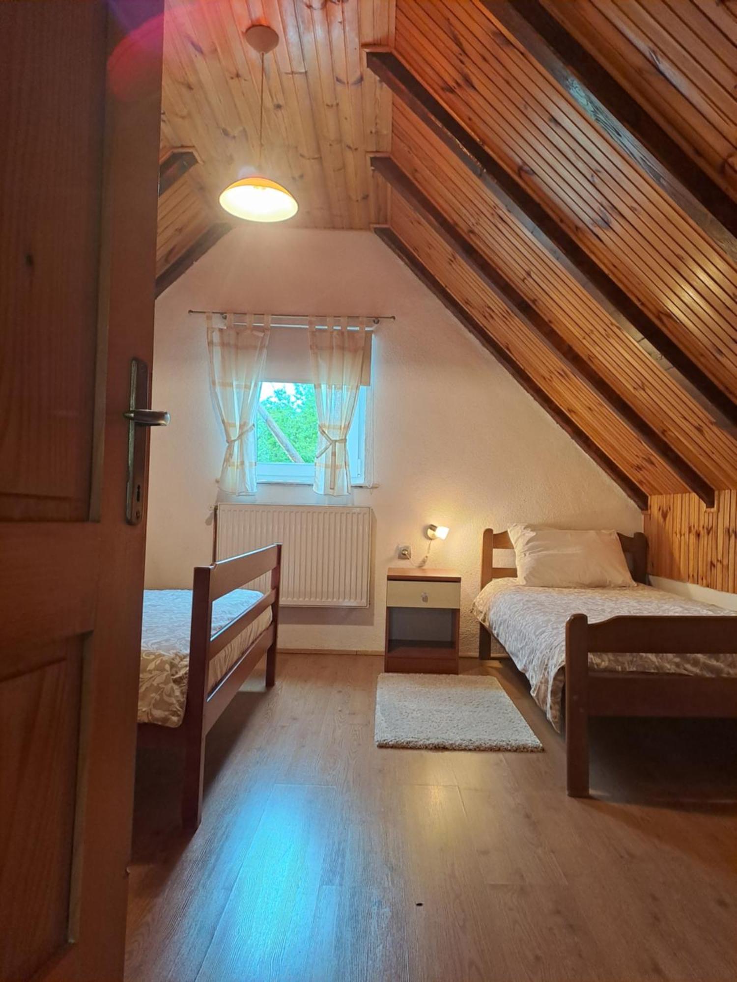 Guesthouse Andrea Poljanak Zewnętrze zdjęcie