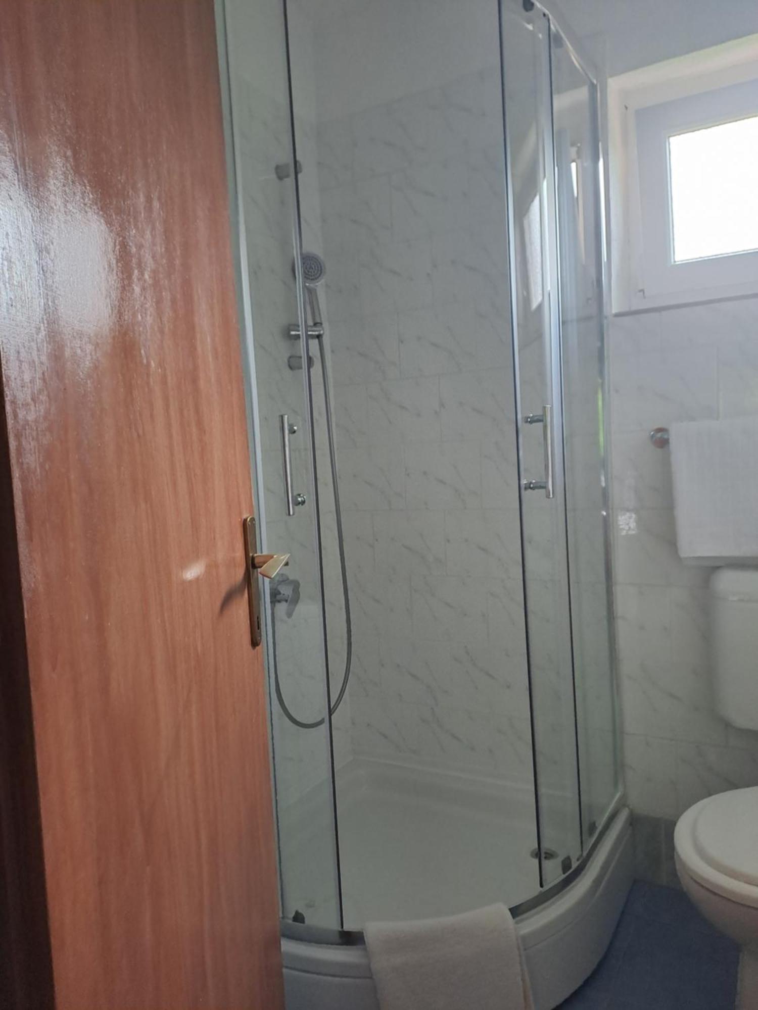 Guesthouse Andrea Poljanak Zewnętrze zdjęcie