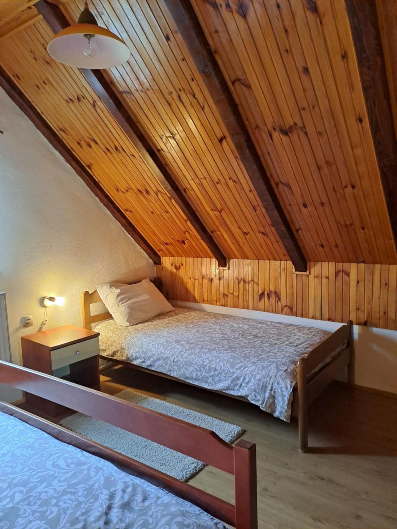 Guesthouse Andrea Poljanak Zewnętrze zdjęcie